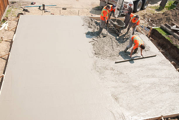Best Commercial Concrete Services in Long Beach, WA